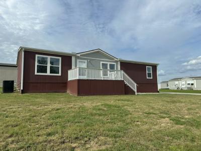 Photo 5 of 24 of home located at 11 Bonnet Street Willis, TX 77318