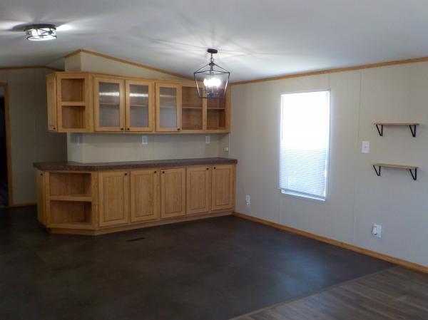 2009 Oakcreek Oak Manor 337 Mobile Home