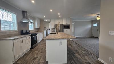 Photo 4 of 17 of home located at 6430 Tarragon Way Fenton, MI 48430