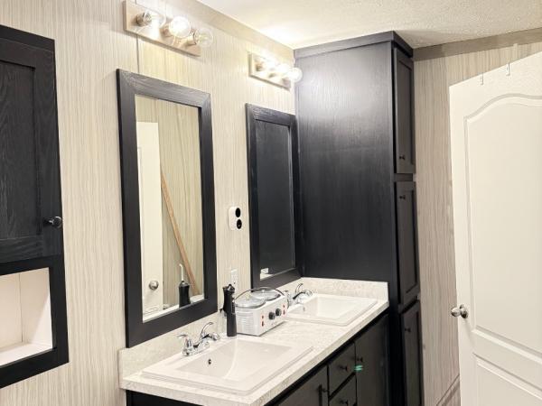 2024 Clayon Pulse 6616-4779  Home