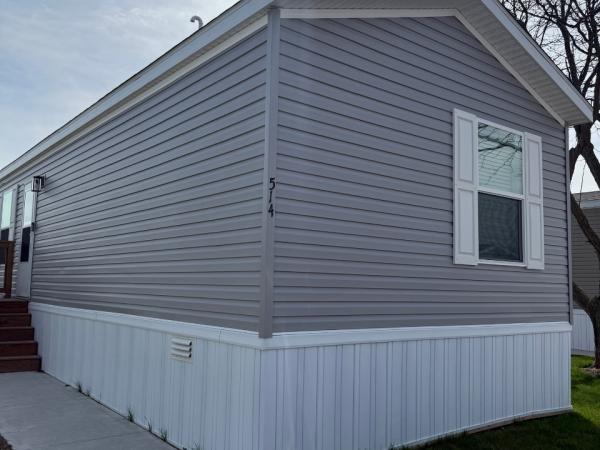 2024 Clayon Pulse 6616-4779  Home