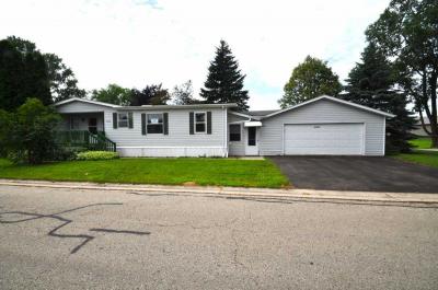 Photo 2 of 18 of home located at N7624 Viking Dr Fond Du Lac, WI 54937