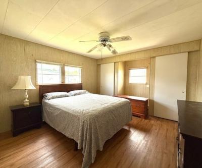 Photo 4 of 18 of home located at 1071 Donegan Rd Lot 112 Largo, FL 33771