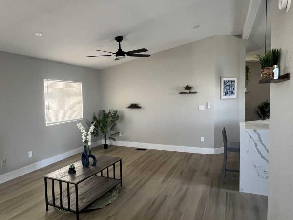 2000 Skyline Cedar Cove Manufactured Home