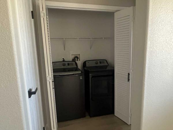 2000 Skyline Cedar Cove Manufactured Home