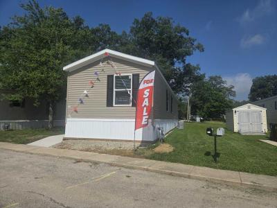 Mobile Home at 111 Willow Oak Dr Morton, IL 61550