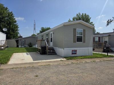 Mobile Home at 103 Burr Oak Dr Morton, IL 61550