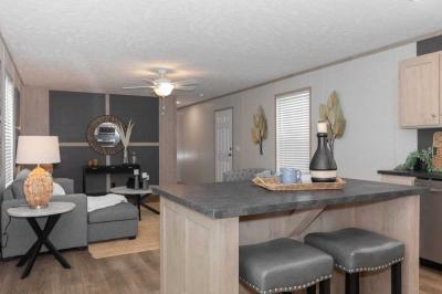 Mobile Home at 40 Deerpath Dr., Chillicothe, OH 45601