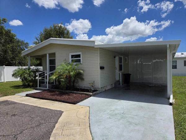 Photo 1 of 2 of home located at 329 Trinidad Ln Largo, FL 33770