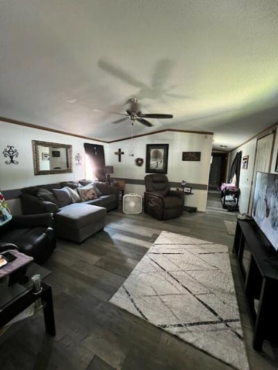 Photo 3 of 8 of home located at 273 Barnum St Hamilton, OH 45011