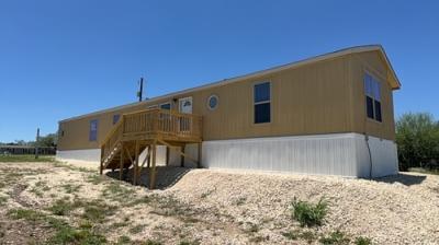 Mobile Home at 698 Forest Creek Rd Devine, TX 78016
