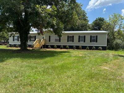 Photo 2 of 23 of home located at 580 County Road 20 E Marbury, AL 36051