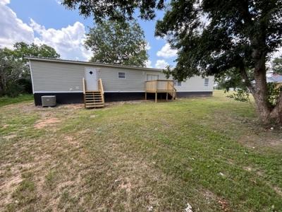 Photo 5 of 23 of home located at 580 County Road 20 E Marbury, AL 36051
