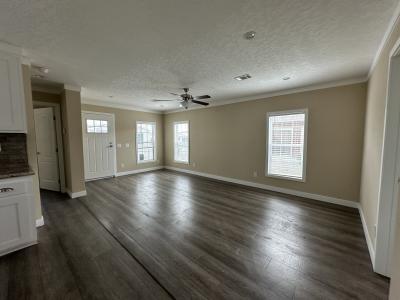 Photo 5 of 19 of home located at 1101 W Commerce Ave #Mh049 Haines City, FL 33844