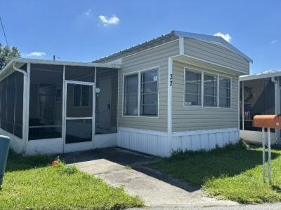 Photo 2 of 7 of home located at 2850 New Tampa Highway, #32 Lakeland, FL 33815