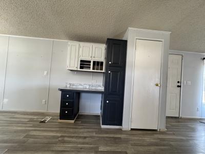 Photo 4 of 14 of home located at 535 Brookside Manor Goshen, IN 46526