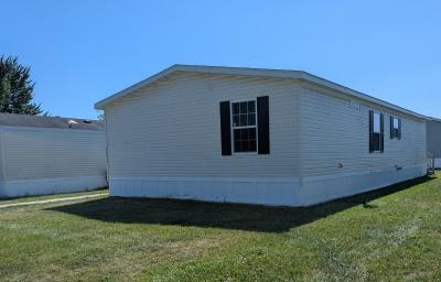 Photo 2 of 3 of home located at 25216 Middlesex Woodhaven, MI 48183