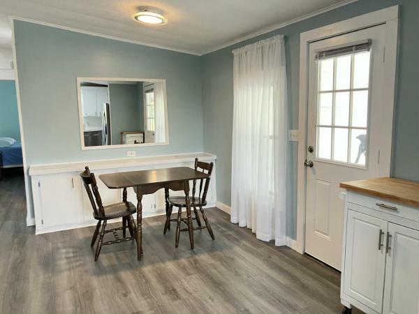 1986 BARR Manufactured Home