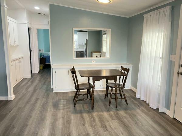 1986 BARR Manufactured Home