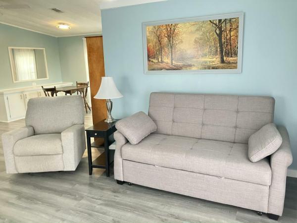 1986 BARR Manufactured Home