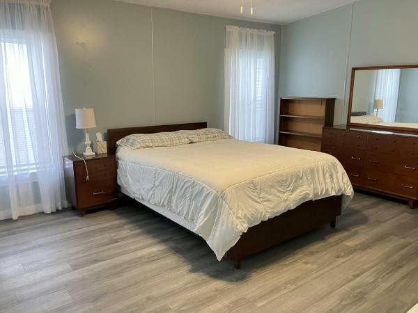 1986 BARR Manufactured Home