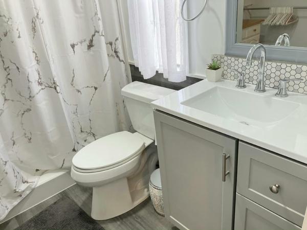 1986 BARR Manufactured Home