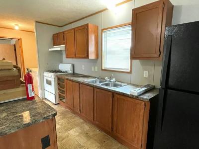 Photo 5 of 14 of home located at 477 Linda Lane Lynwood, IL 60411