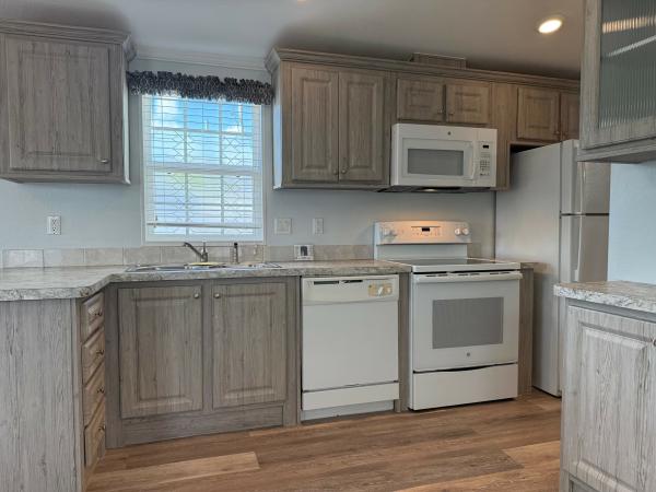 2017 Cavco 670 PORCH/6 Mobile Home