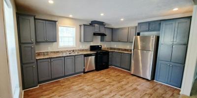 Mobile Home at 877 Victoria Circle Lynwood, IL 60411