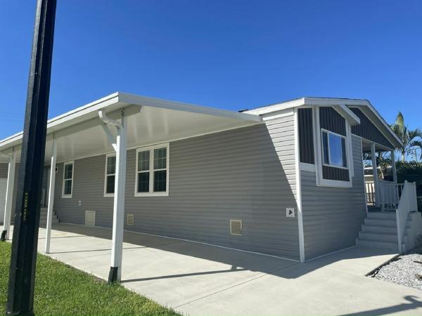 2020 Champion - Lake City LaBelle Mobile Home