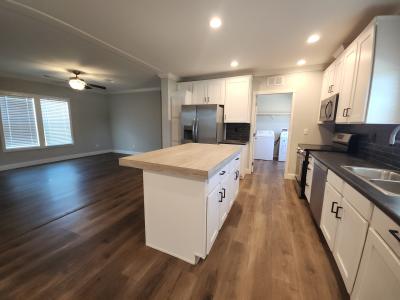 Photo 4 of 10 of home located at 10707 Juan Diego Ct Conroe, TX 77303