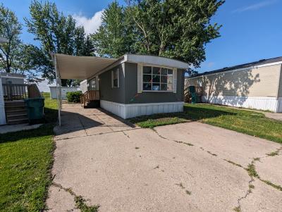 Mobile Home at 304 Country Elms Est. Galesburg, IL 61401