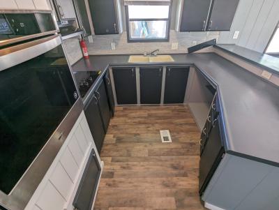Photo 5 of 21 of home located at 304 Country Elms Est. Galesburg, IL 61401