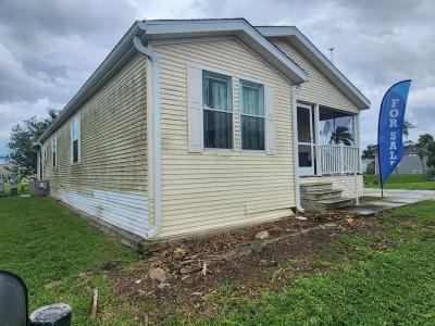 Photo 5 of 20 of home located at 780 Lacosta Lane North Fort Myers, FL 33917