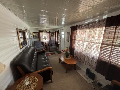 Photo 5 of 14 of home located at 37511 Arch Lane Zephyrhills, FL 33541