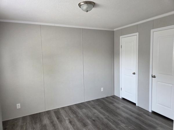 2023 RA1652202  Home