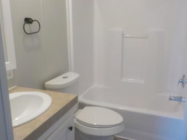 2006 Clayton Mobile Home