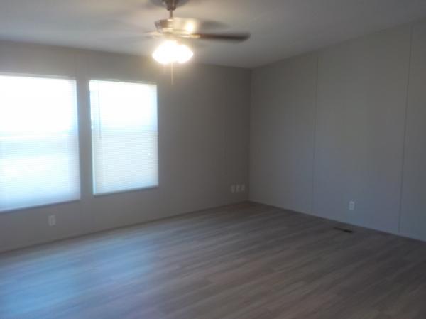 2006 Clayton Mobile Home
