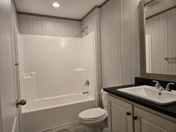 2024 95PLH28604DH24  Home