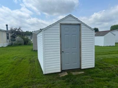 Photo 3 of 16 of home located at 197 Doe Run Court Batavia, OH 45103