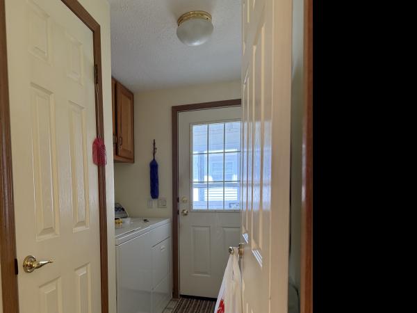 1997 Rochester 3929 Mobile Home