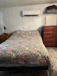 1990 Skyline Park Model Mobile Home