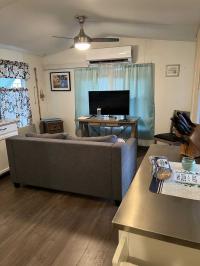 1990 Skyline Park Model Mobile Home