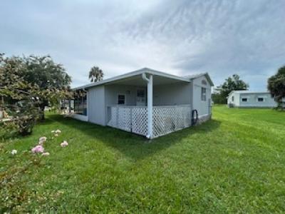 Photo 3 of 19 of home located at 128 Zinnia Drive Fruitland Park, FL 34731