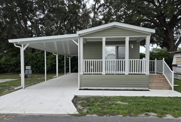 Photo 1 of 2 of home located at 34624 Jeb Stuart Zephyrhills, FL 33541