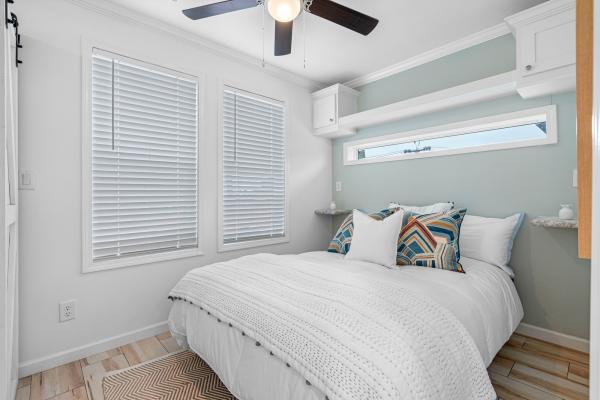 2024 TOWN Mobile Home