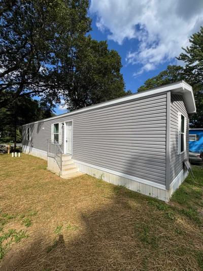 Mobile Home at 2 Indian Trail Wind Gap, PA 18091