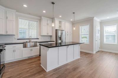 Photo 5 of 10 of home located at 433 Sylvan Ave. #141, Mountain View, CA 94041