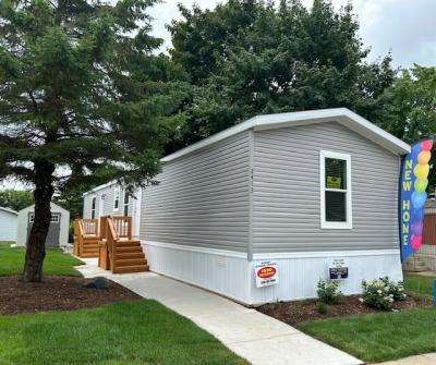 Mobile Home at 2413 Diamond Wixom, MI 48393