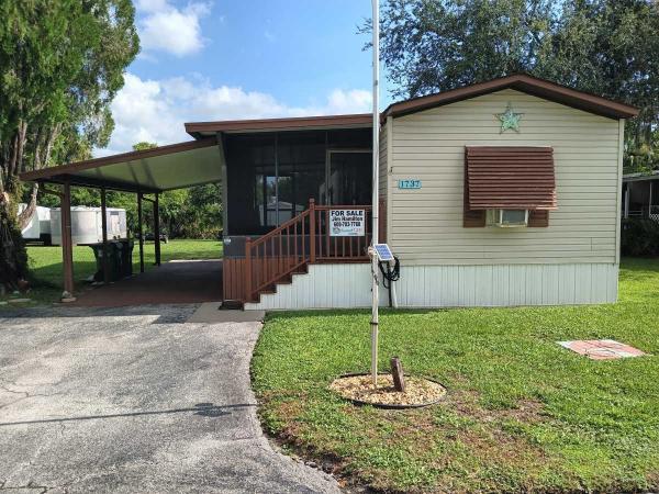 1990  Mobile Home For Sale